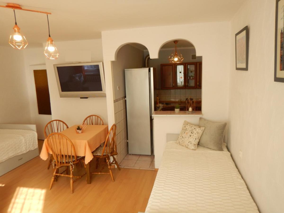 Appartamento Apartament Piastowska Kamienna Gora Esterno foto
