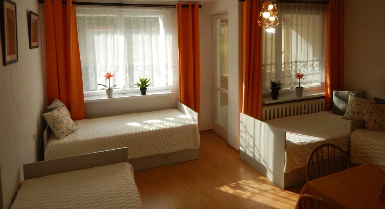 Appartamento Apartament Piastowska Kamienna Gora Esterno foto