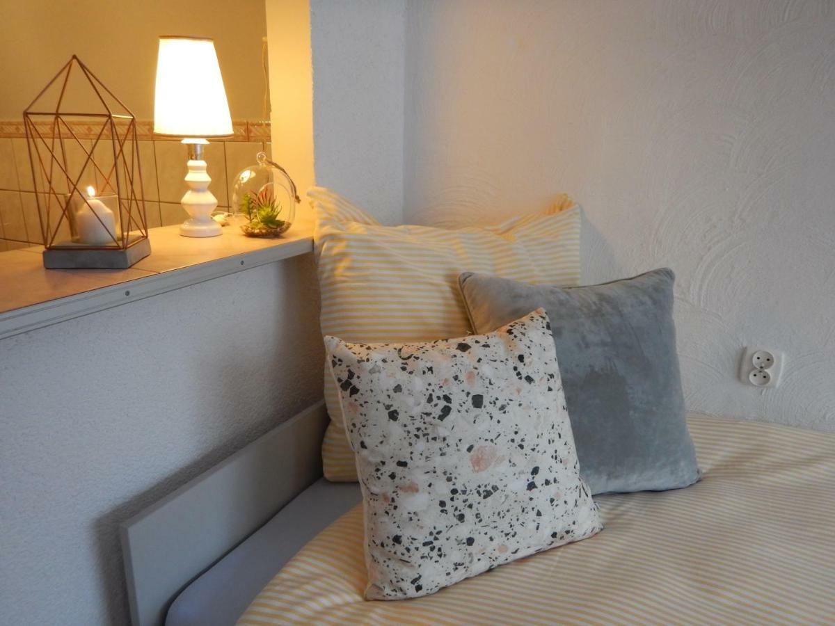 Appartamento Apartament Piastowska Kamienna Gora Esterno foto